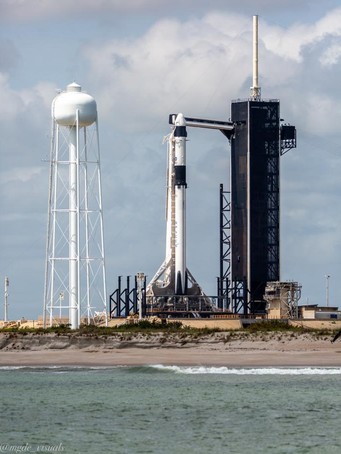 Close-up photo of the SpaceX Falcon 9 rocket on the pad with a Crew Dragon capsule